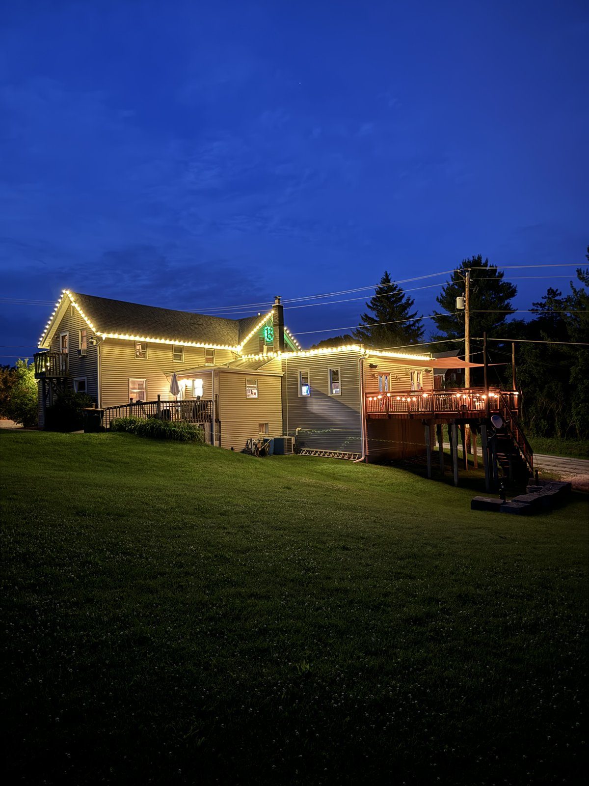 Bixenberg Tavern at dusk